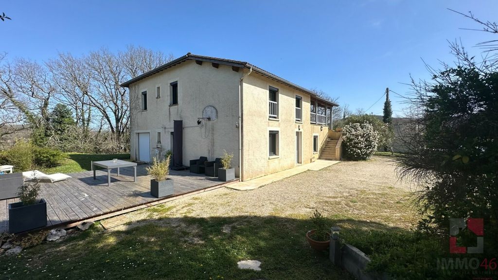 Achat maison à vendre 5 chambres 194 m² - Parnac