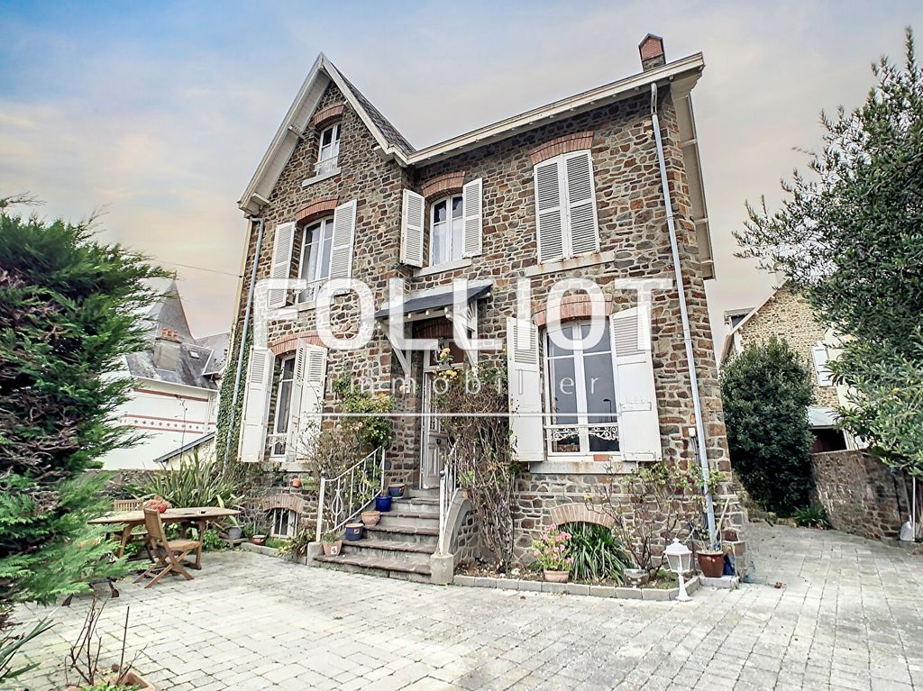 Achat maison à vendre 6 chambres 180 m² - Saint-Pair-sur-Mer