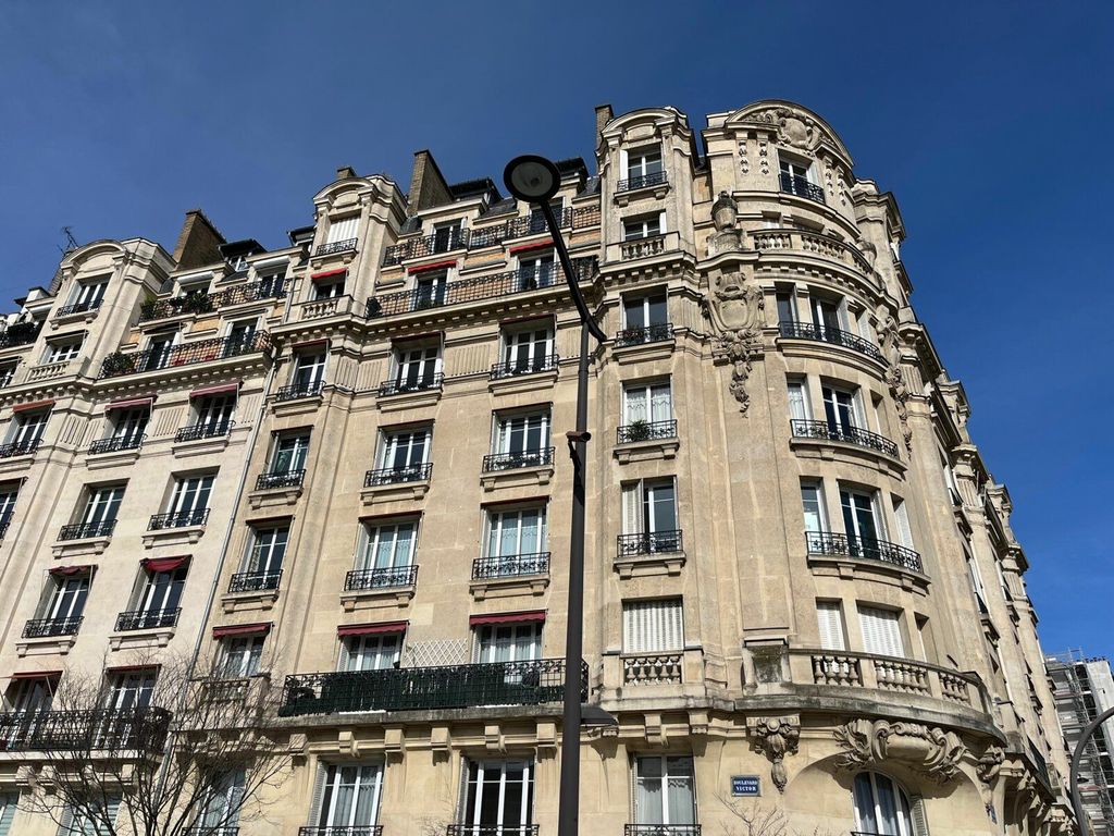 Achat appartement à vendre 5 pièces 103 m² - Paris 15ème arrondissement