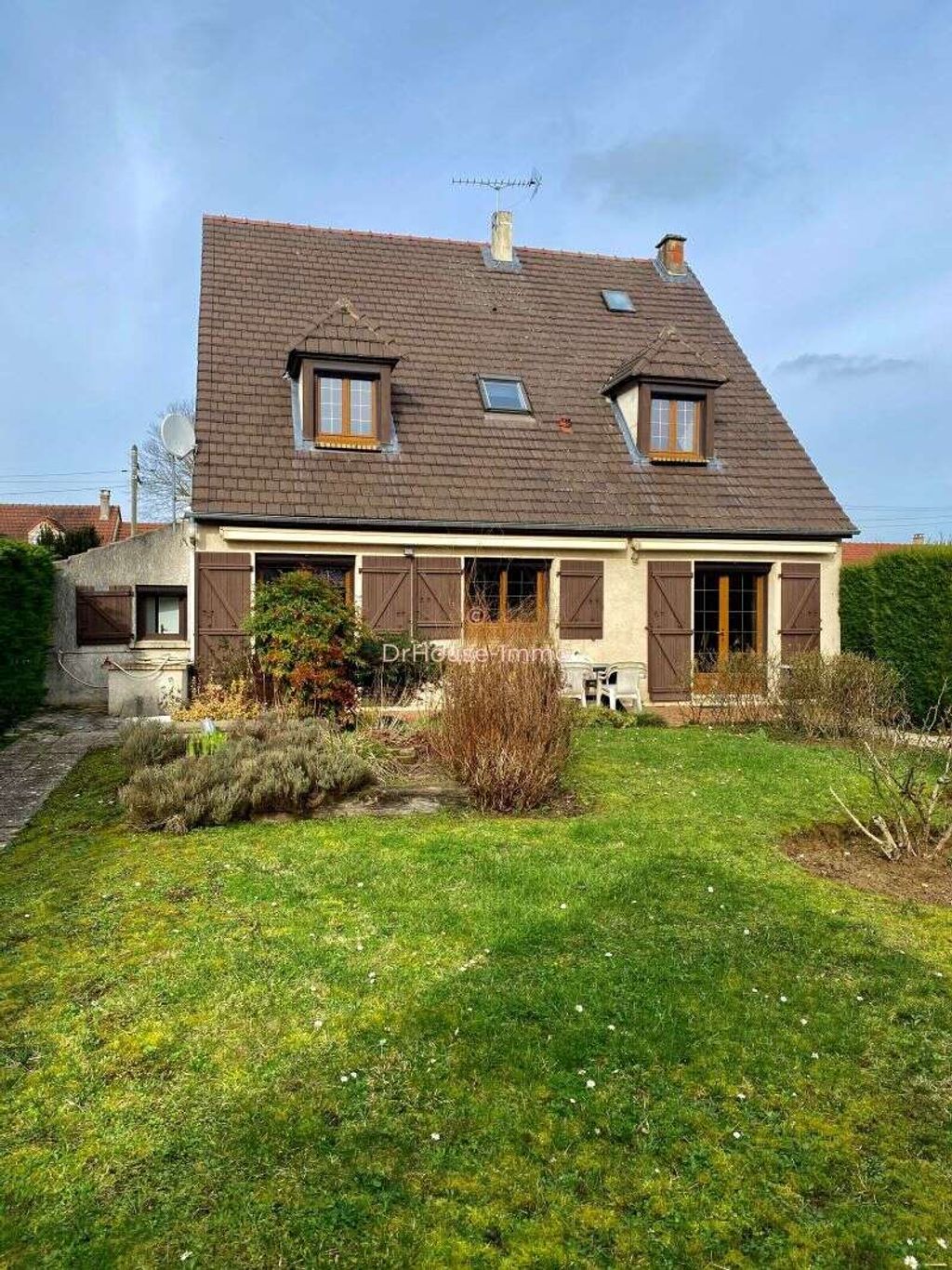 Achat maison à vendre 4 chambres 163 m² - Faremoutiers