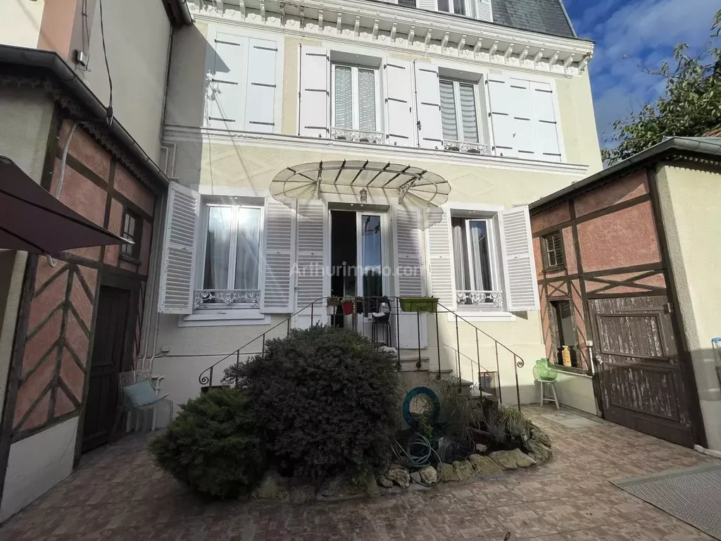 Achat appartement à vendre 3 pièces 64 m² - Soisy-sur-Seine