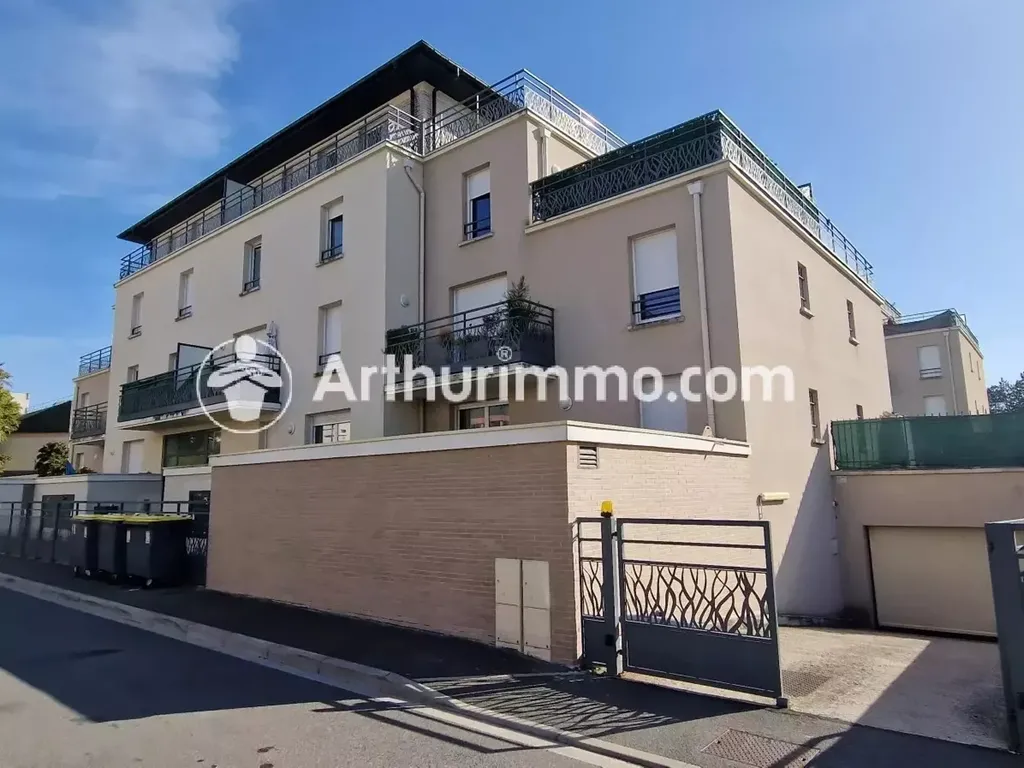 Achat appartement à vendre 2 pièces 44 m² - Savigny-le-Temple