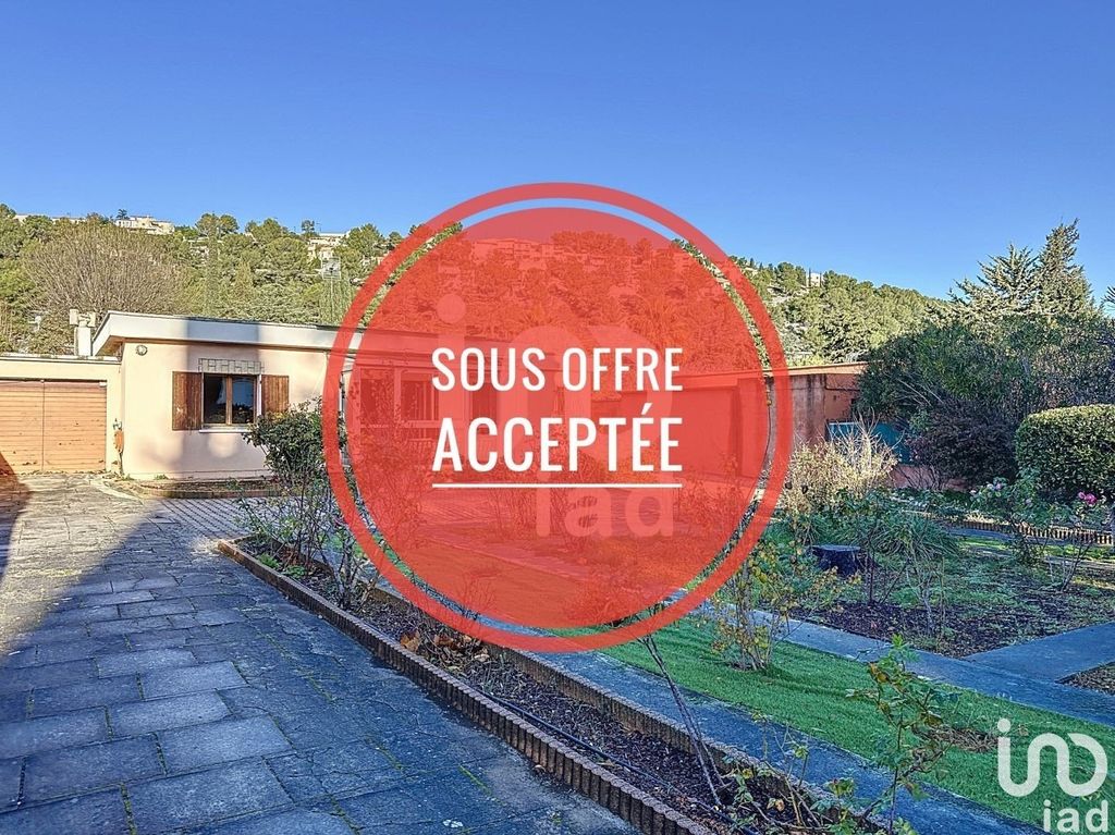 Achat maison à vendre 4 chambres 135 m² - Carnoux-en-Provence