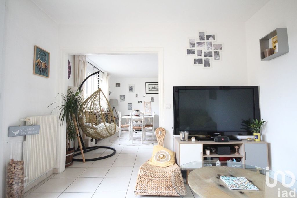 Achat appartement à vendre 4 pièces 67 m² - Les Clayes-sous-Bois