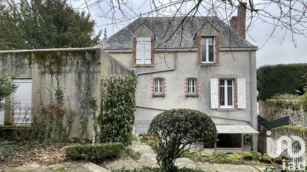 Achat maison à vendre 4 chambres 185 m² - Pouzauges