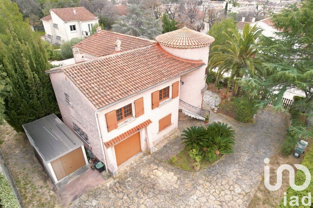 Achat maison à vendre 6 chambres 192 m² - Six-Fours-les-Plages