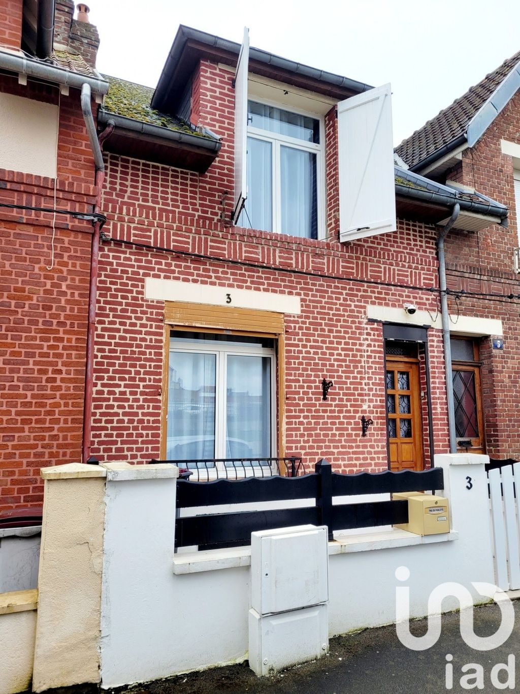 Achat maison à vendre 2 chambres 90 m² - Saint-Quentin