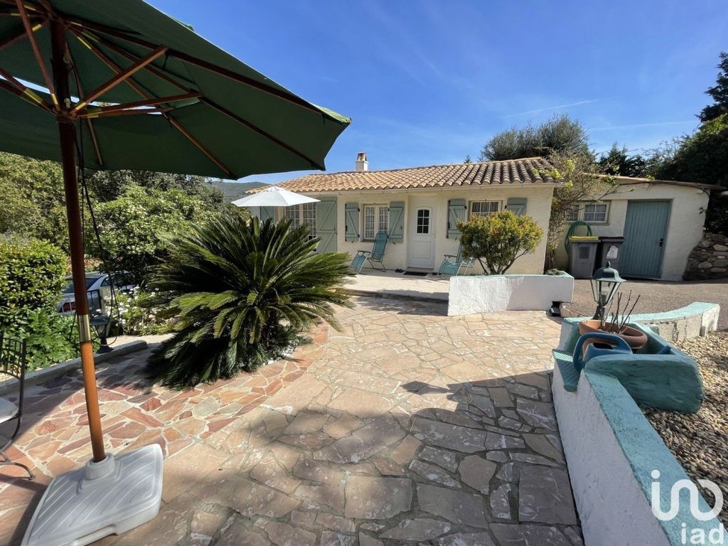 Achat maison à vendre 3 chambres 127 m² - Cavalaire-sur-Mer