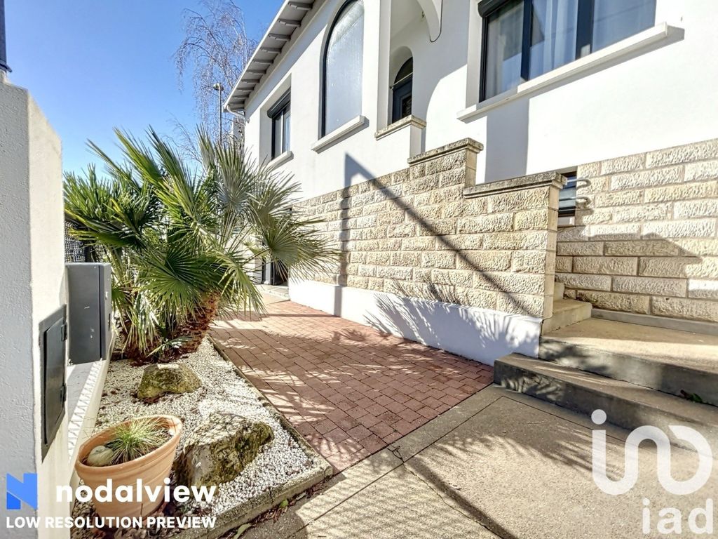 Achat maison à vendre 4 chambres 111 m² - La Rochelle