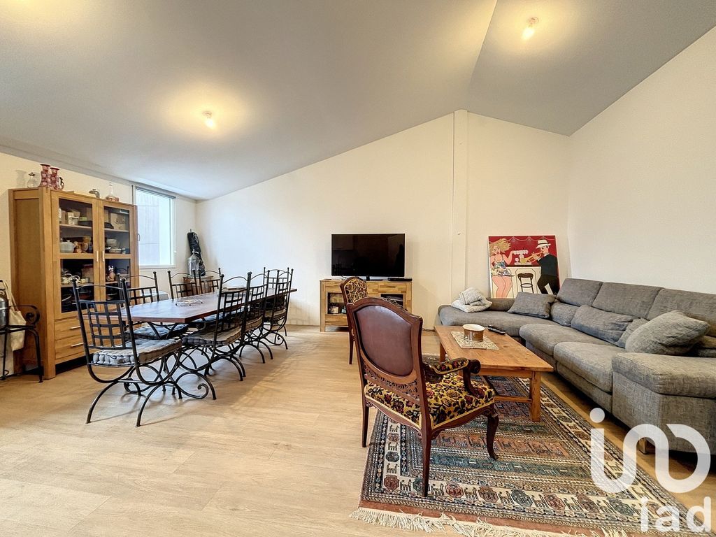 Achat appartement à vendre 4 pièces 90 m² - Saint-Médard-en-Jalles