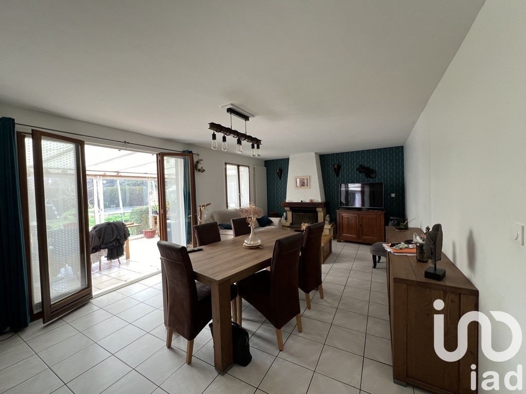 Achat maison à vendre 6 chambres 150 m² - Villers-sous-Saint-Leu