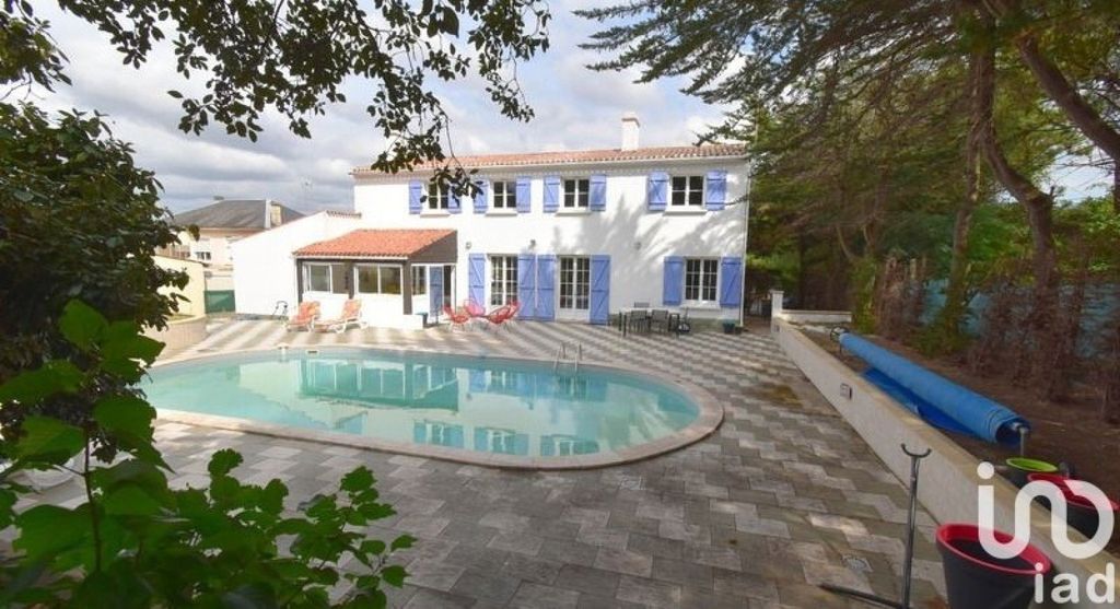 Achat maison à vendre 4 chambres 175 m² - La Barre-de-Monts