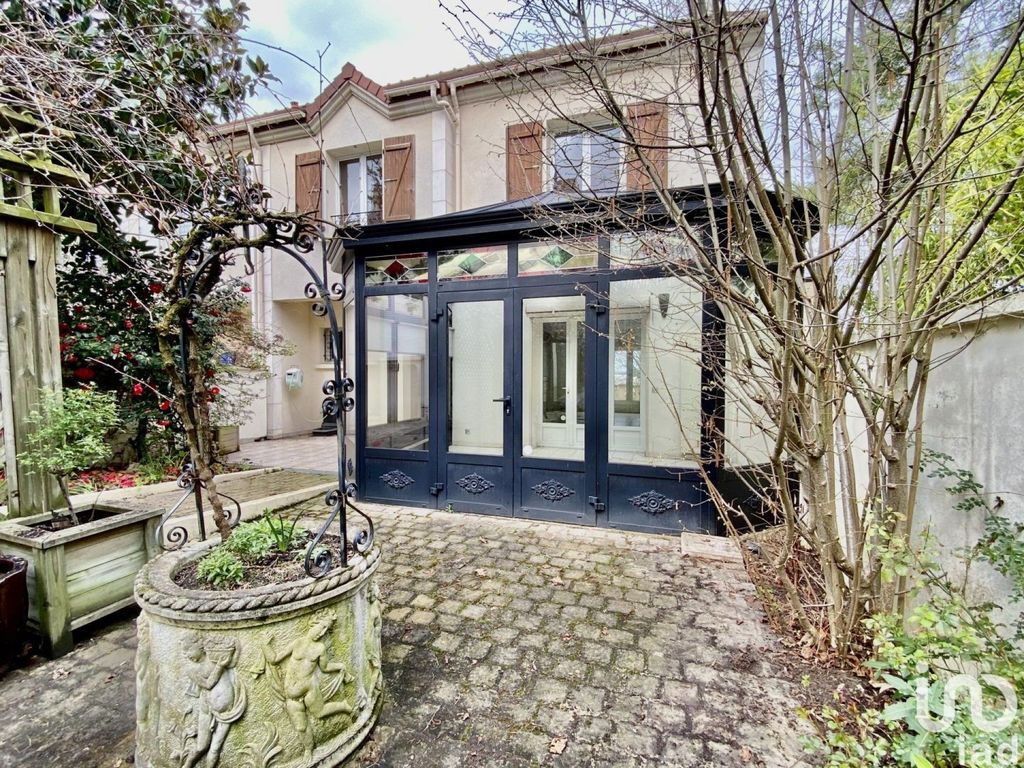 Achat maison à vendre 5 chambres 200 m² - Rueil-Malmaison