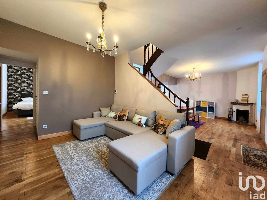 Achat maison à vendre 4 chambres 140 m² - Poitiers