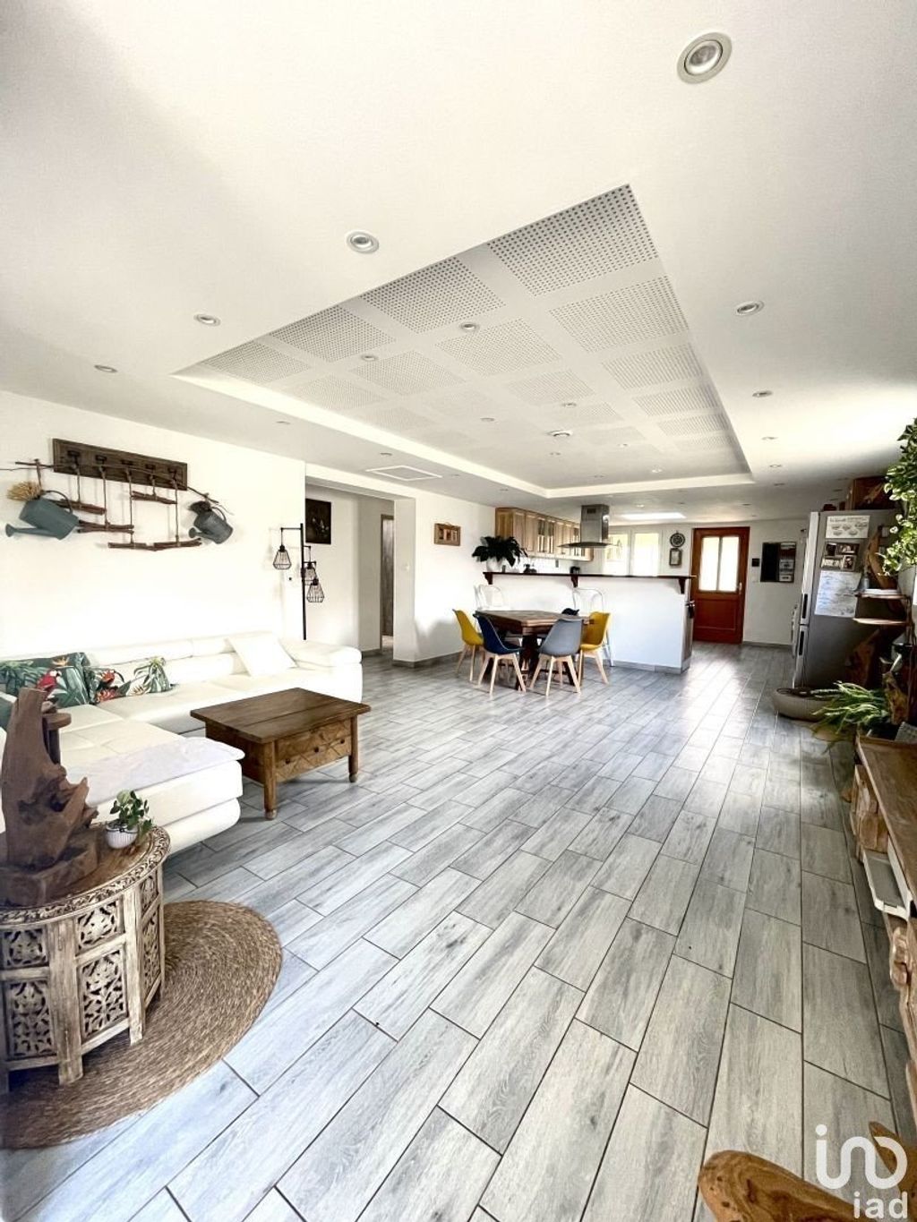 Achat maison à vendre 3 chambres 106 m² - Saint-Geniès-de-Comolas