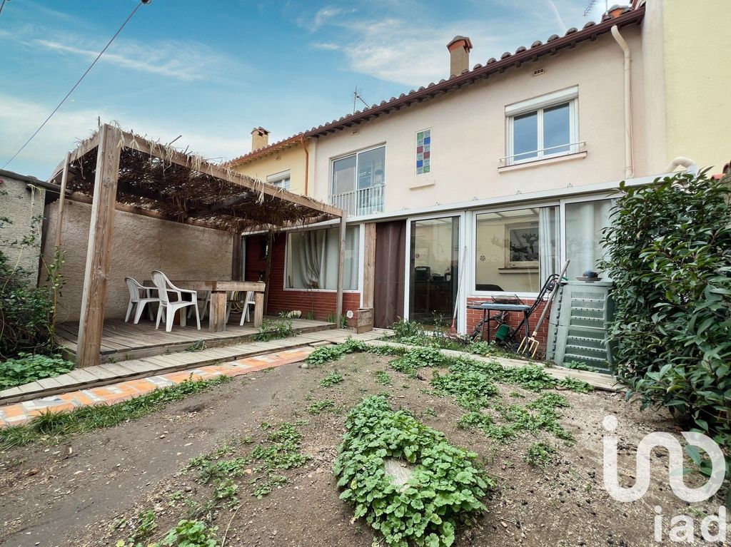 Achat maison à vendre 3 chambres 75 m² - Saint-Estève