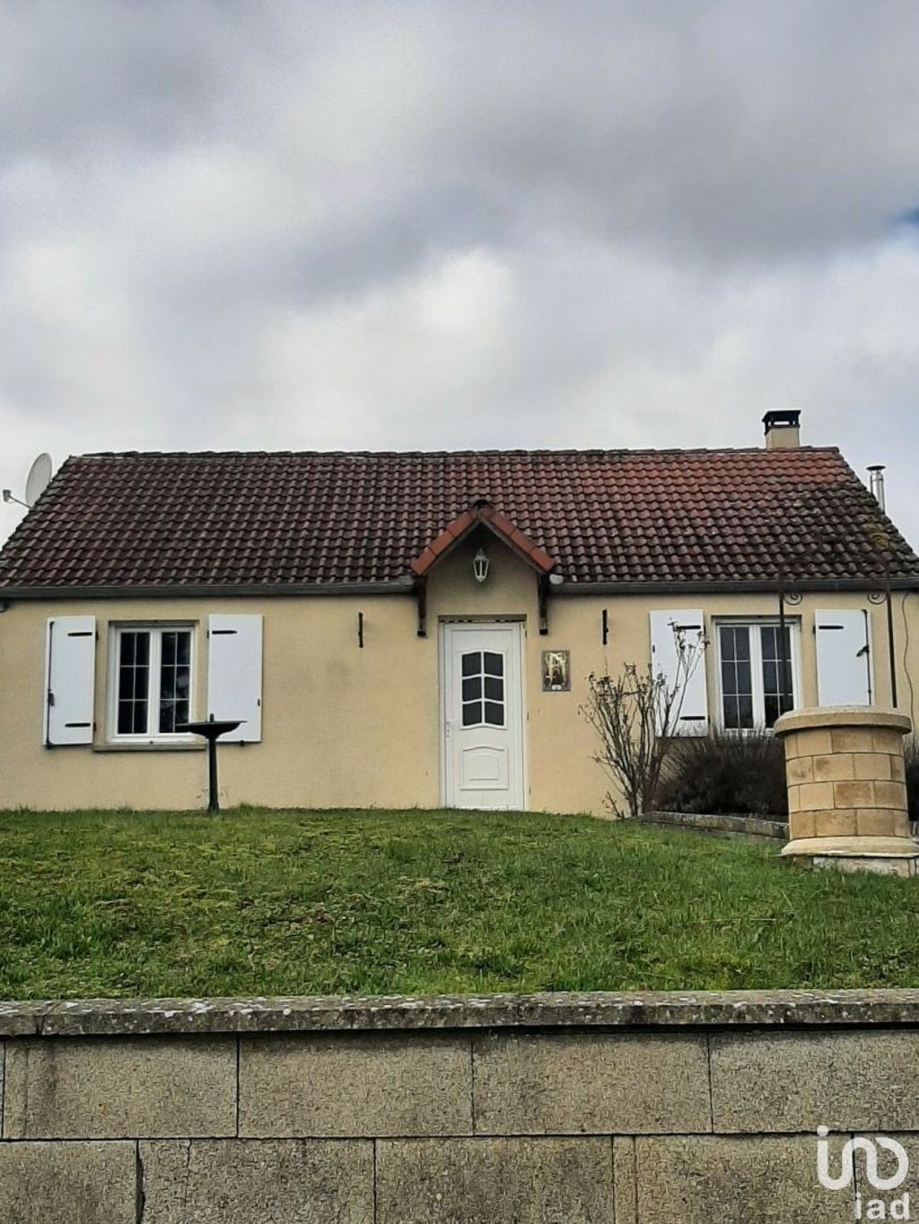 Achat maison à vendre 2 chambres 79 m² - Neuville-lez-Beaulieu