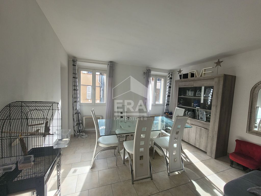 Achat appartement à vendre 5 pièces 76 m² - Vidauban