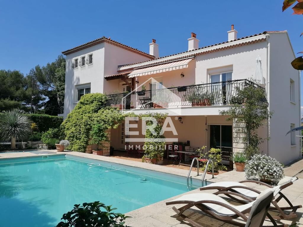 Achat maison à vendre 6 chambres 230 m² - Marseille 12ème arrondissement