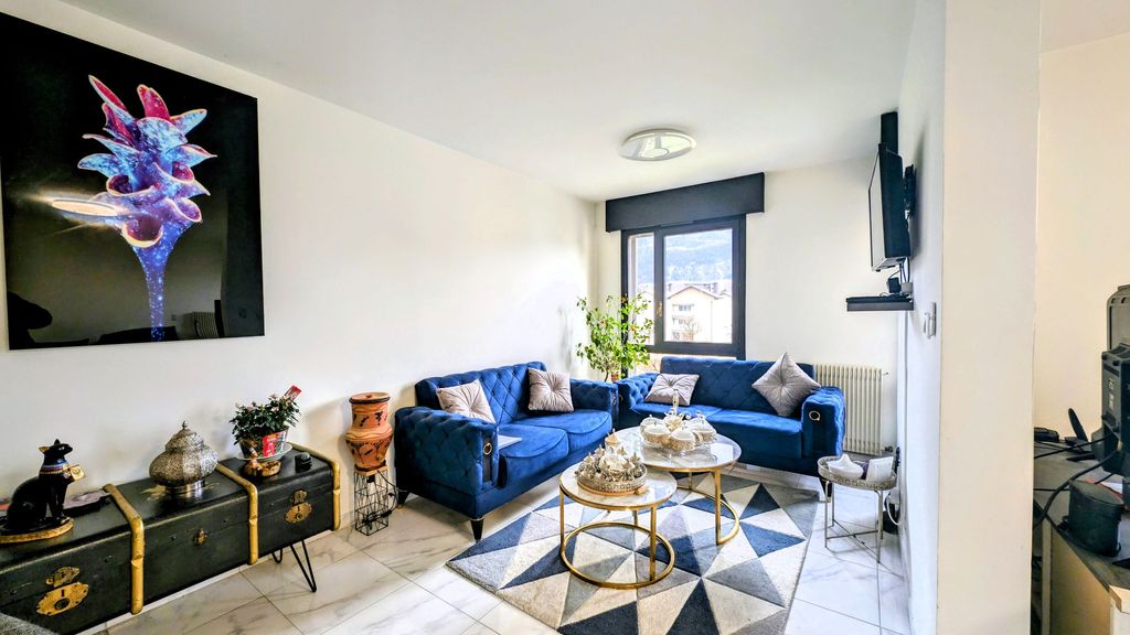 Achat appartement à vendre 4 pièces 100 m² - Cluses