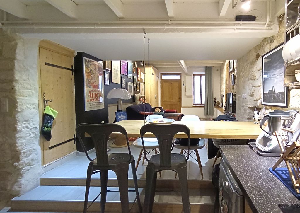 Achat maison à vendre 3 chambres 125 m² - Arles