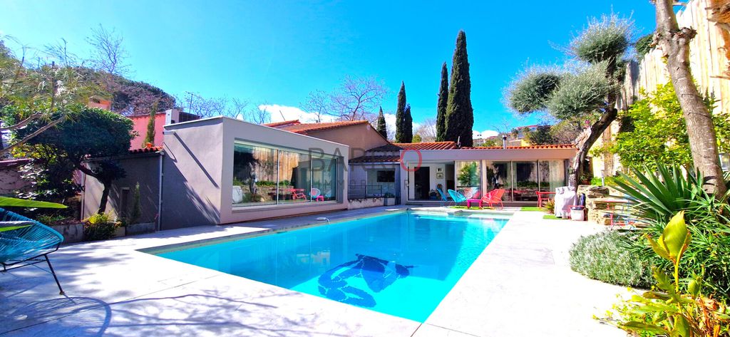 Achat maison à vendre 4 chambres 220 m² - Collioure