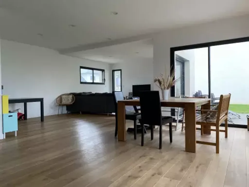 Achat maison à vendre 4 chambres 174 m² - Biéville-Beuville