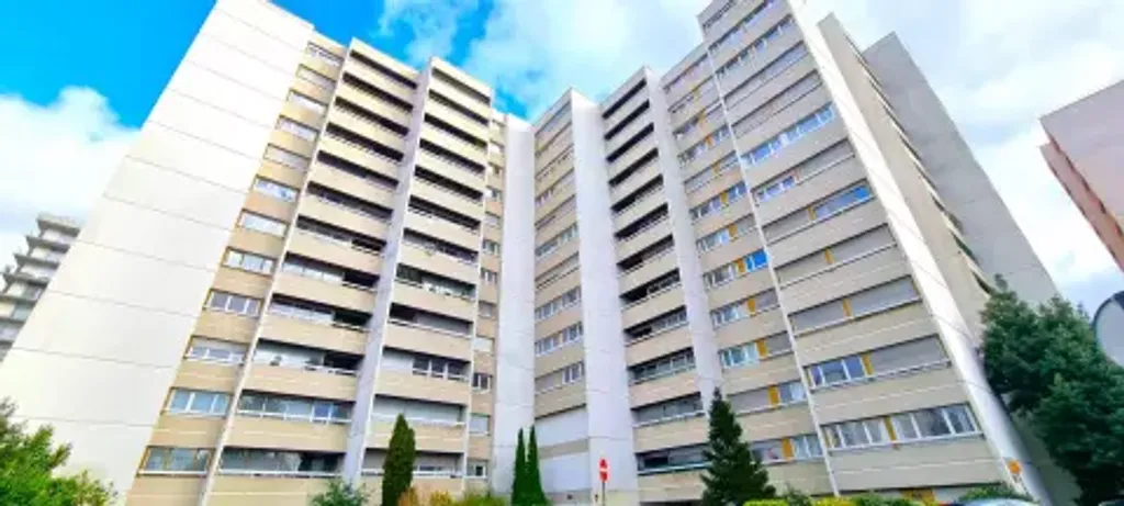 Achat appartement à vendre 4 pièces 74 m² - Chelles