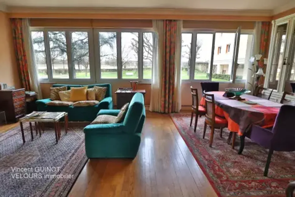 Achat appartement à vendre 4 pièces 82 m² - Saint-Germain-en-Laye