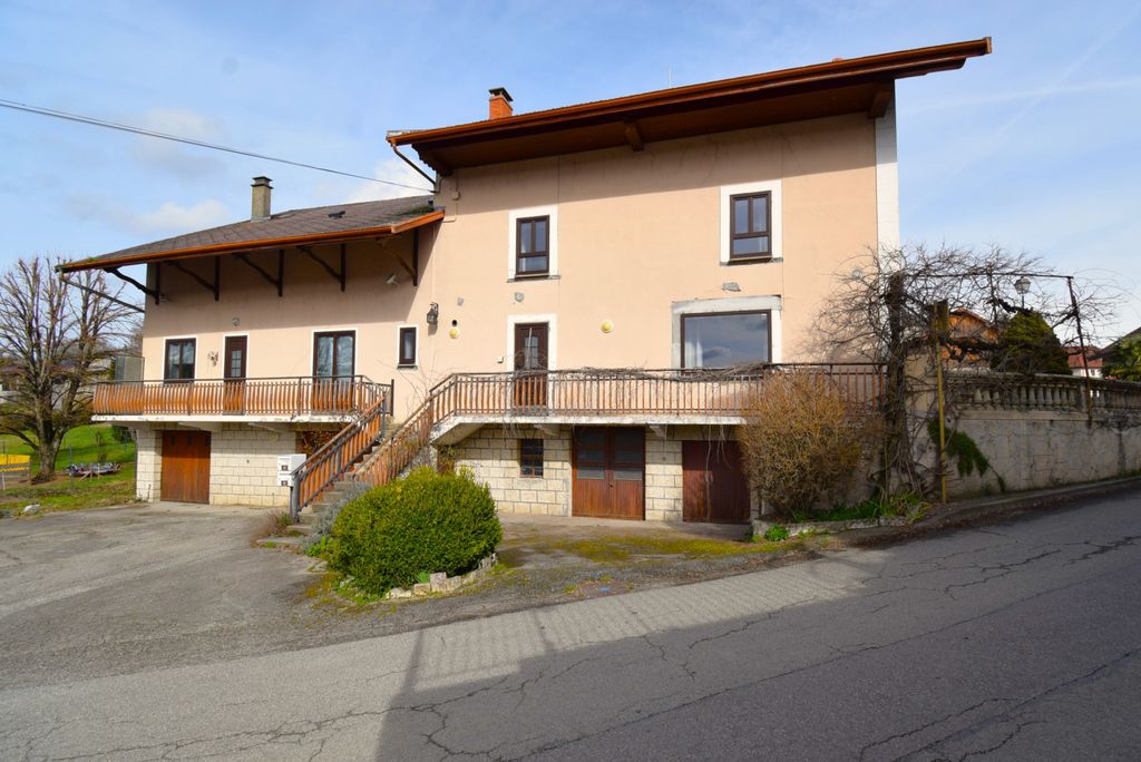 Maison à vendre à Challonges (74)