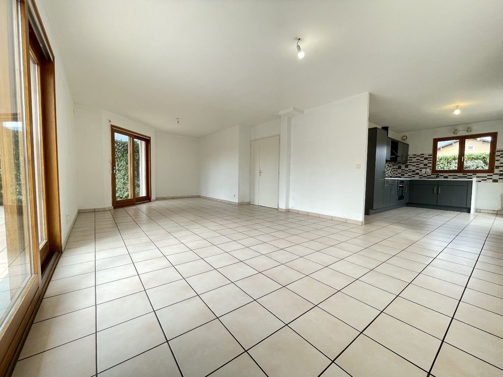 Achat maison à vendre 4 chambres 185 m² - Lovagny