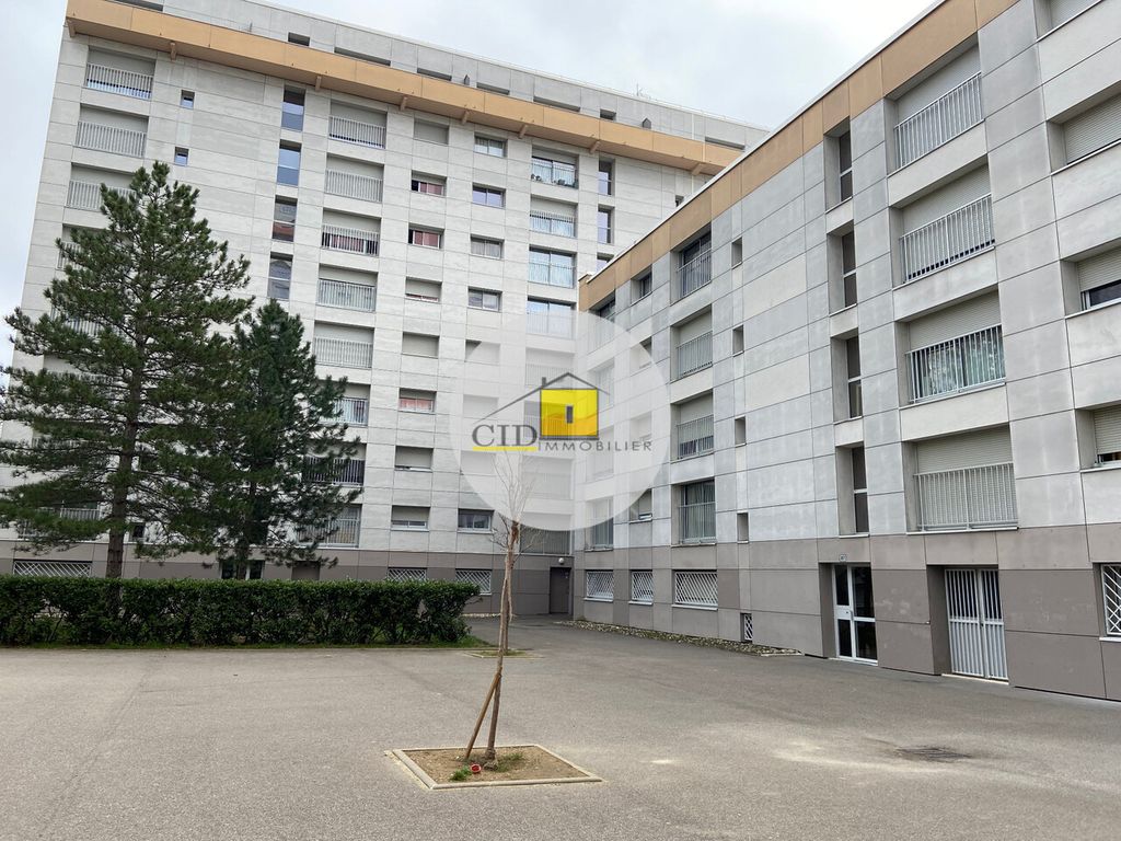 Achat appartement à vendre 3 pièces 78 m² - Vénissieux