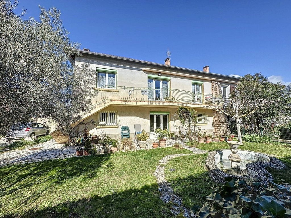 Achat maison à vendre 4 chambres 171 m² - Avignon