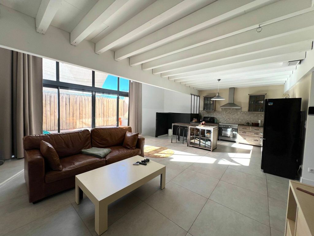 Achat maison à vendre 3 chambres 133 m² - Villeneuve-lès-Béziers