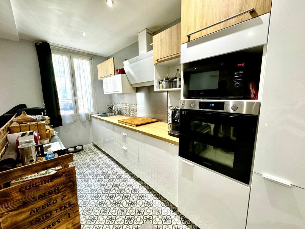 Achat maison à vendre 2 chambres 74 m² - La Garde