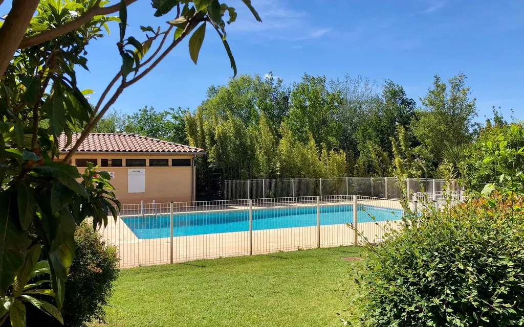 Achat appartement à vendre 2 pièces 44 m² - L'Isle-sur-la-Sorgue