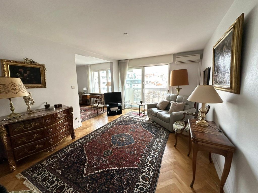 Achat appartement à vendre 3 pièces 64 m² - Lyon 6ème arrondissement