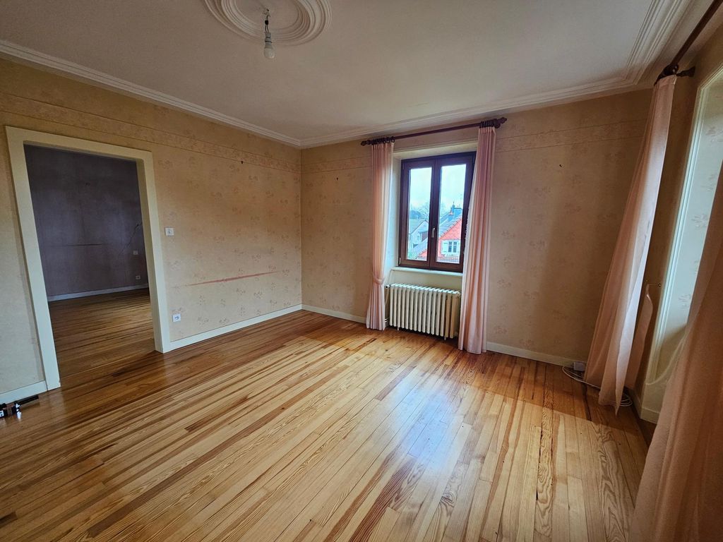 Achat maison à vendre 5 chambres 172 m² - Rougemont-le-Château