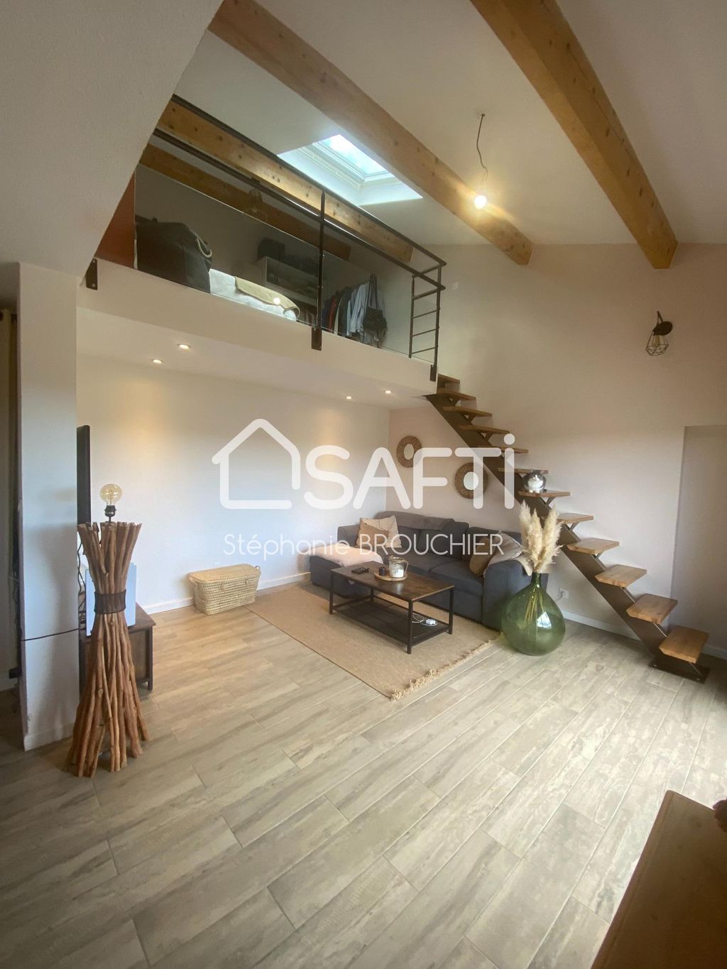 Achat appartement à vendre 2 pièces 53 m² - Ruoms
