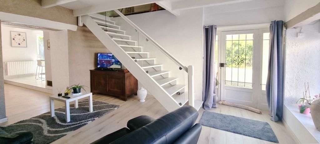 Achat maison à vendre 4 chambres 189 m² - Devecey