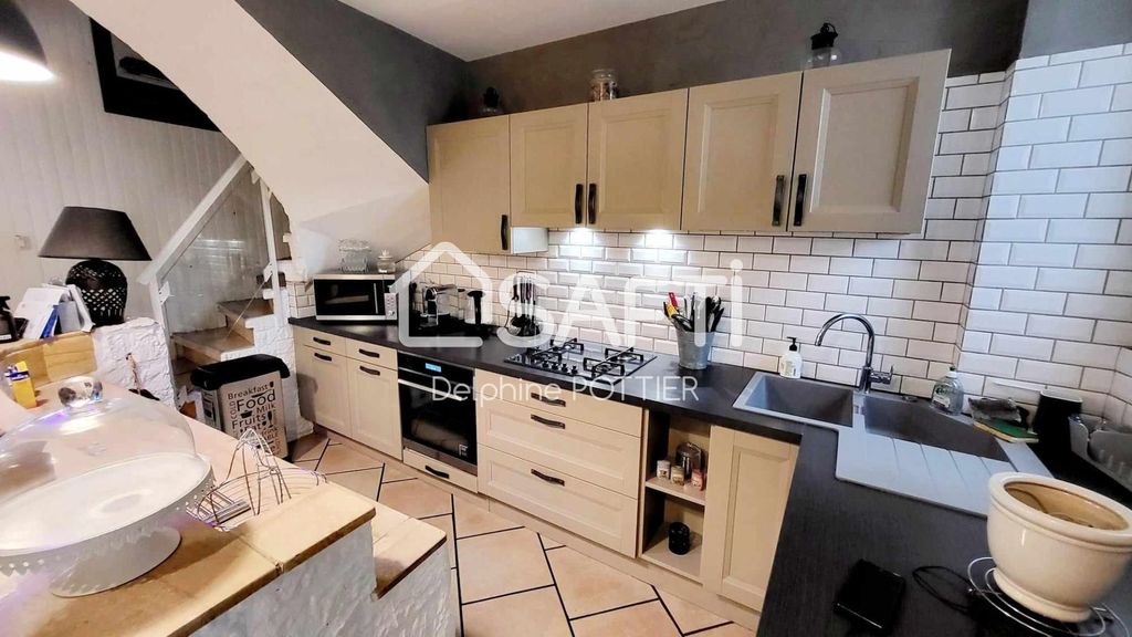 Achat maison à vendre 4 chambres 150 m² - Crépy-en-Valois