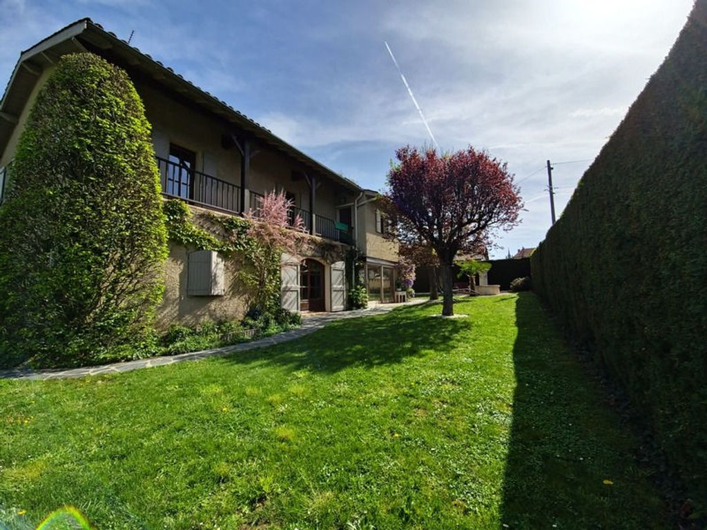Achat maison à vendre 5 chambres 193 m² - Montrond-les-Bains
