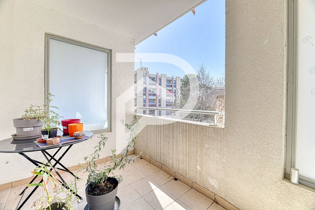 Achat appartement à vendre 2 pièces 52 m² - Nîmes