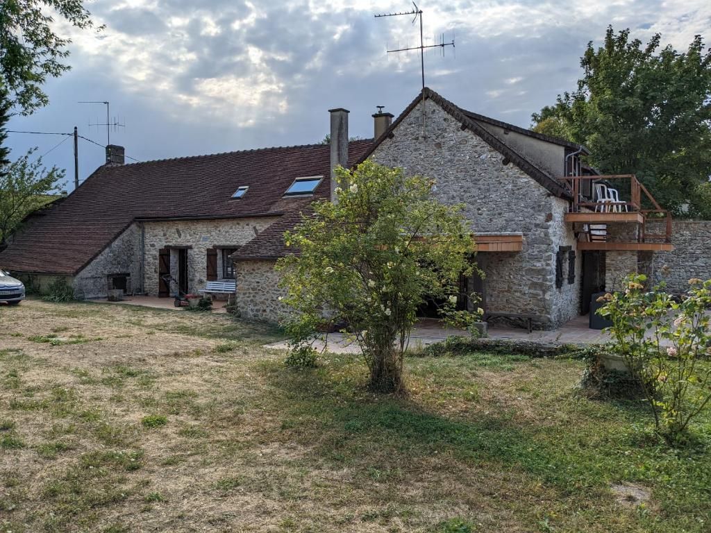 Achat maison à vendre 5 chambres 307 m² - Les Essarts-lès-Sézanne