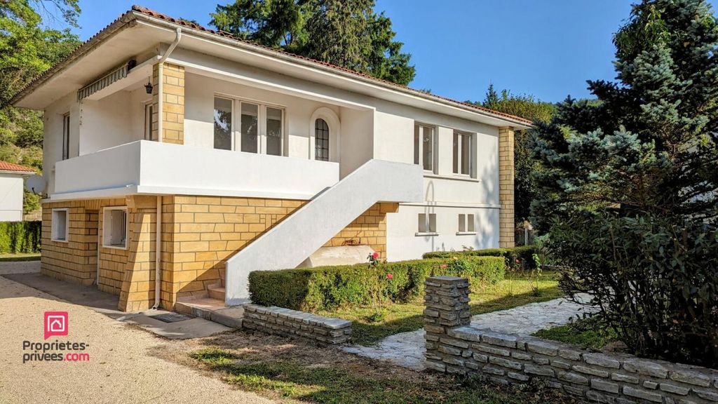 Achat maison à vendre 5 chambres 120 m² - Villefranche-du-Périgord