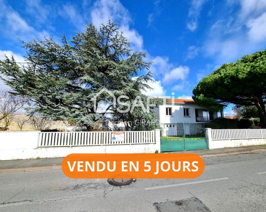 Achat maison à vendre 4 chambres 125 m² - Aytré