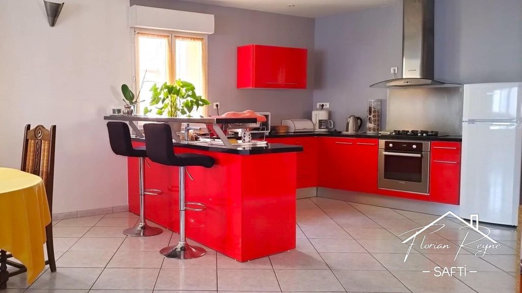 Achat maison à vendre 3 chambres 124 m² - Sainte-Hélène