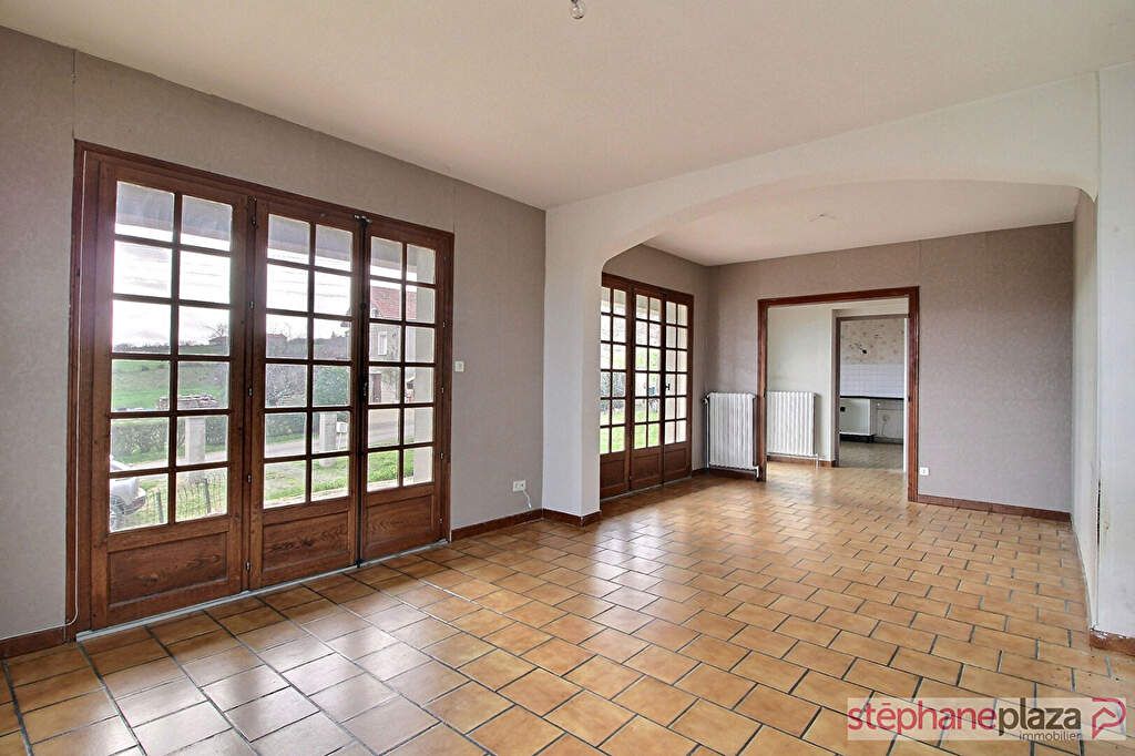 Achat maison à vendre 3 chambres 99 m² - Saint-Romain-le-Puy