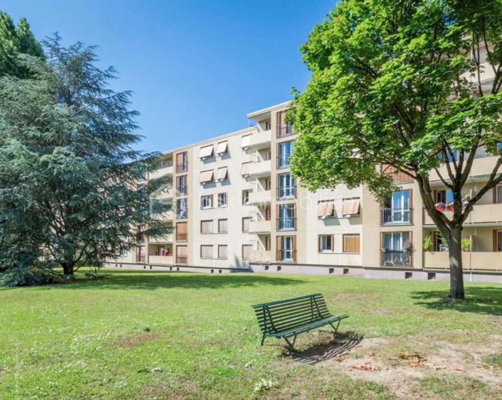 Achat appartement à vendre 3 pièces 67 m² - Brou-sur-Chantereine