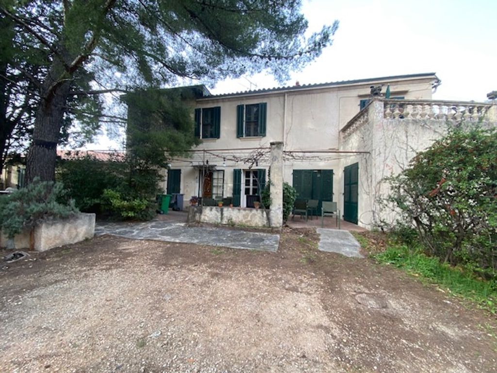 Achat maison à vendre 4 chambres 250 m² - Toulon